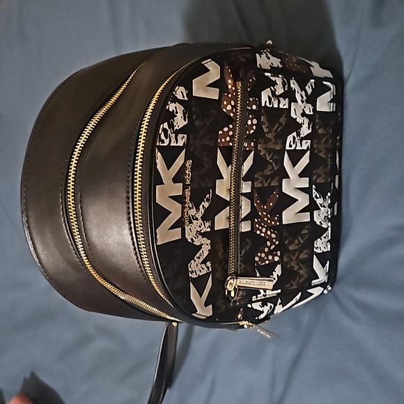 Michael Kors backpack - Picture 3 of 6